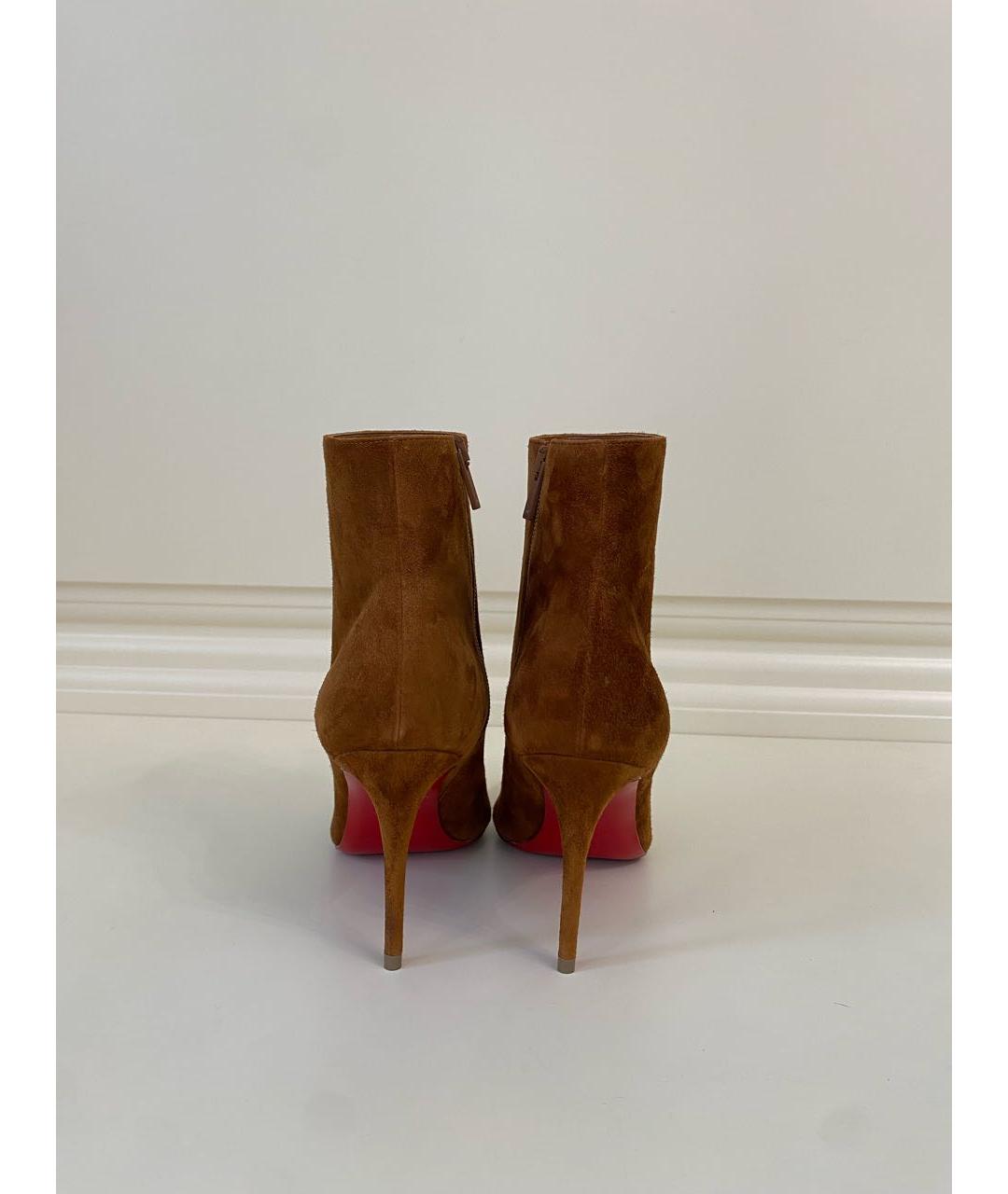 CHRISTIAN LOUBOUTIN Коричневые замшевые ботильоны, фото 3