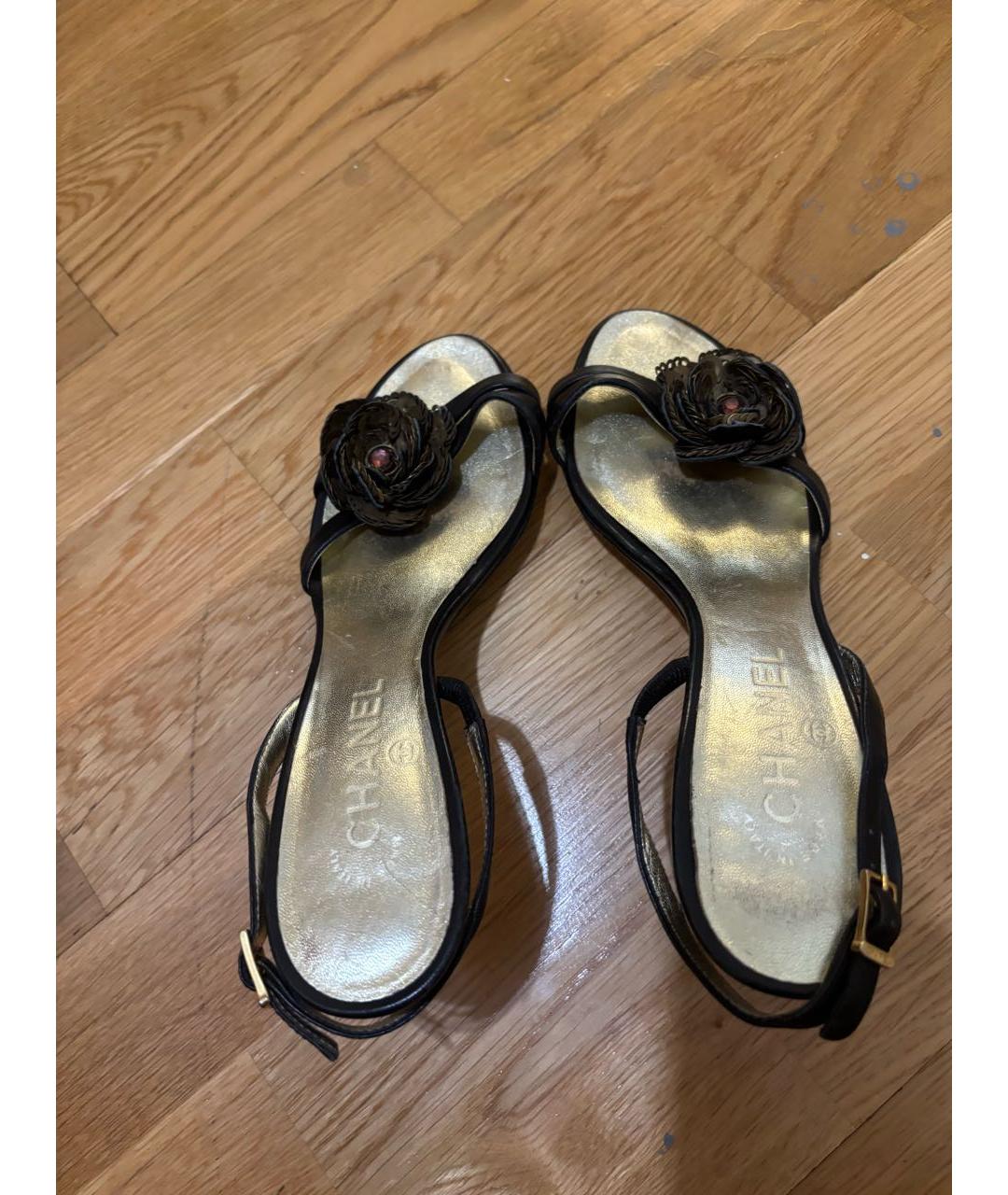 CHANEL Черные кожаные босоножки, фото 4