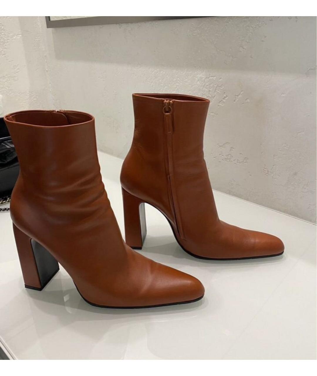 BALENCIAGA Оранжевое кожаные ботильоны, фото 2