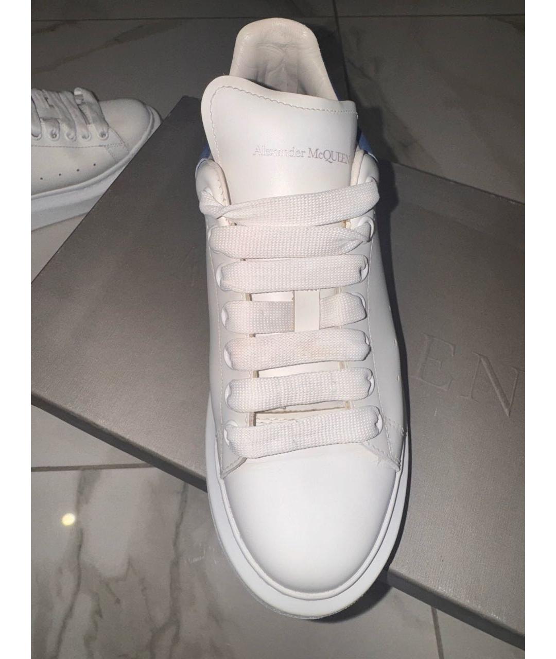 ALEXANDER MCQUEEN Белые кожаные кроссовки, фото 3