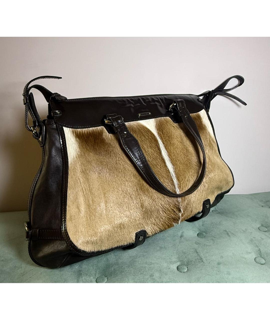 CELINE Черная сумка через плечо из лакированной кожи, фото 2