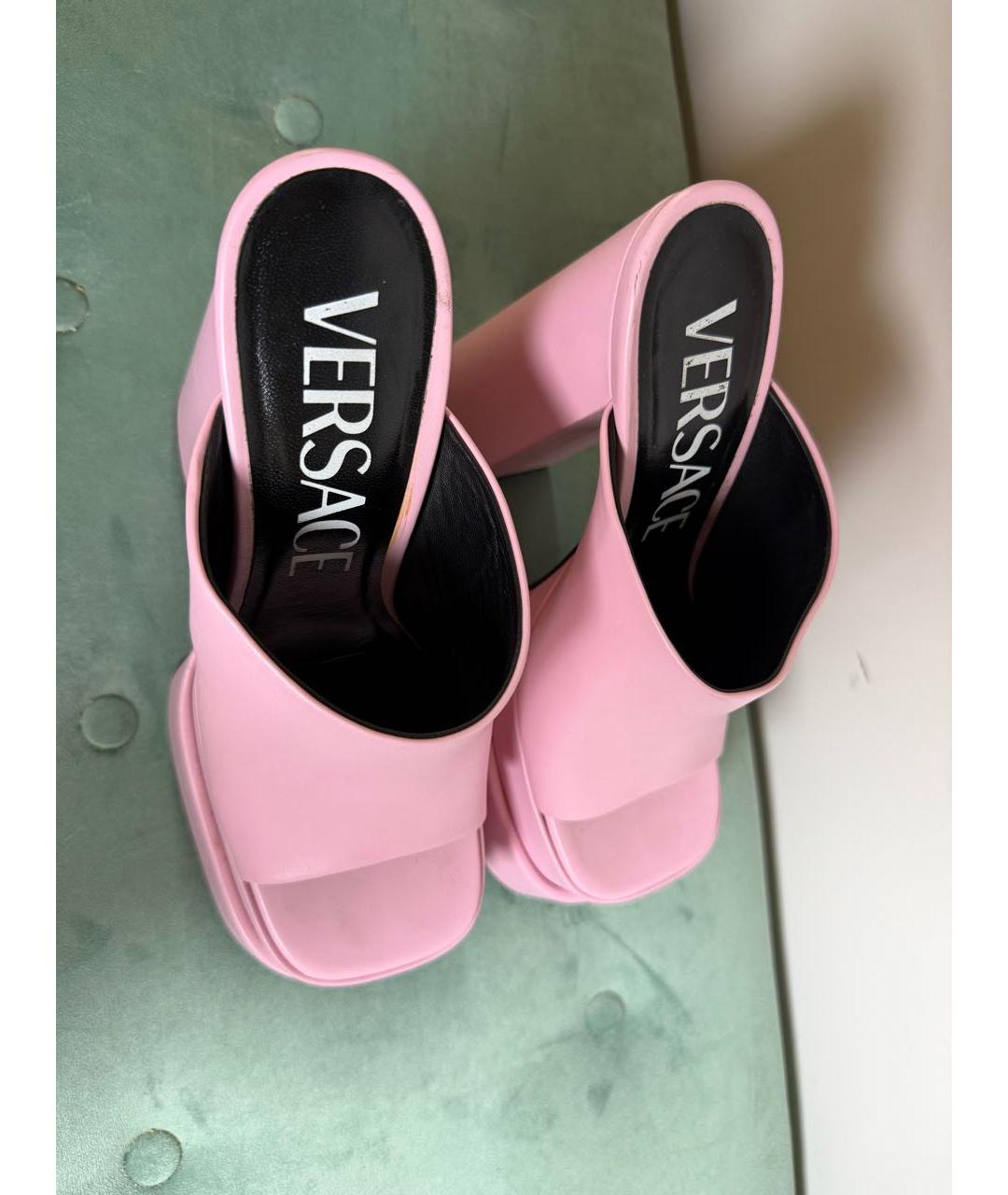VERSACE Розовые кожаные мюли, фото 3