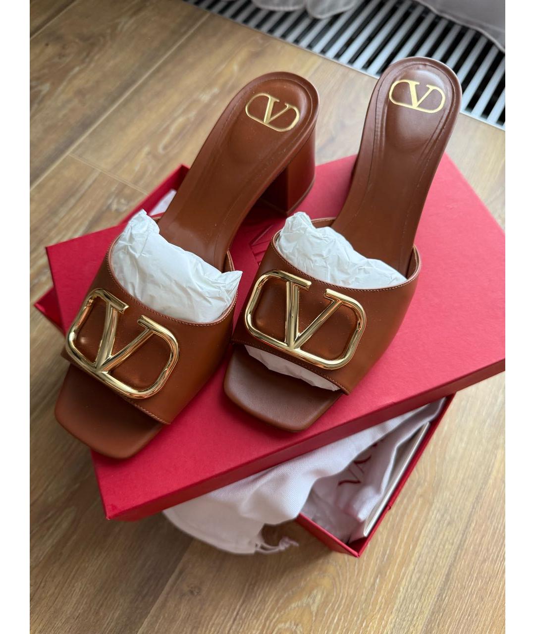 VALENTINO Коричневые кожаные мюли, фото 3
