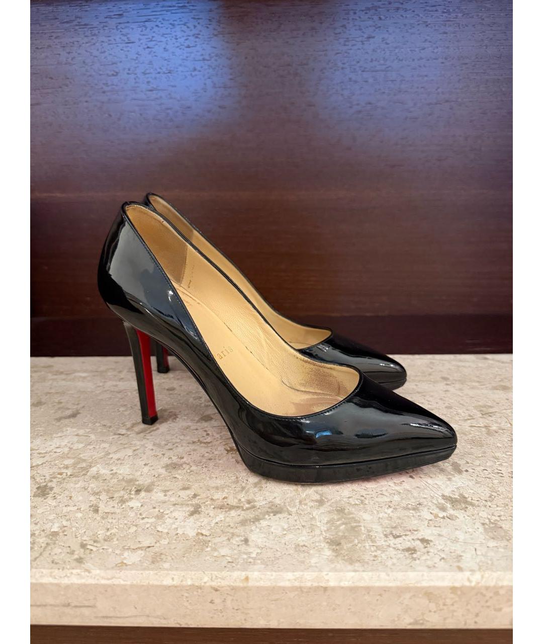 CHRISTIAN LOUBOUTIN Черные туфли из лакированной кожи, фото 9
