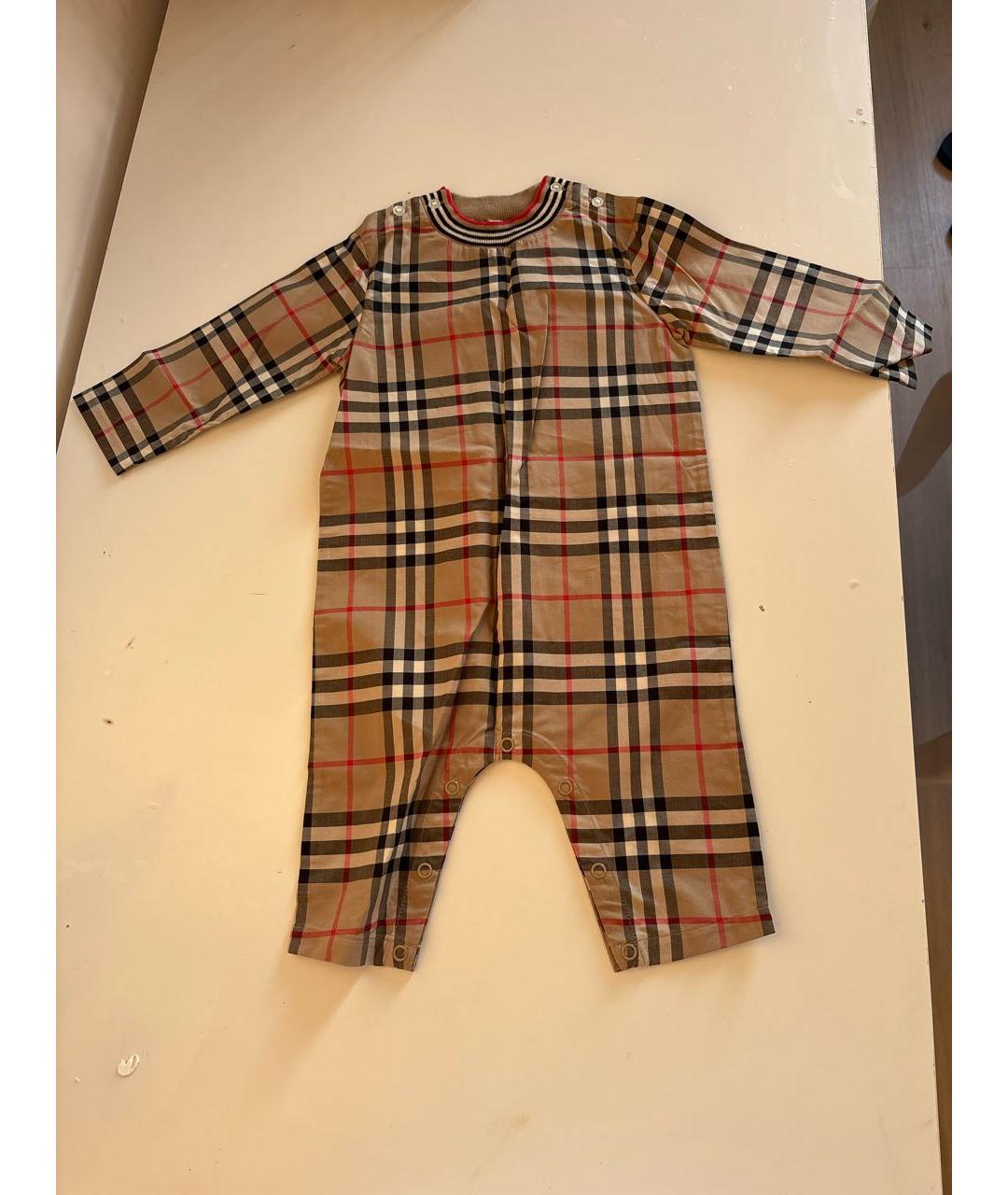 BURBERRY KIDS Коричневый хлопковый комбинезон, фото 5