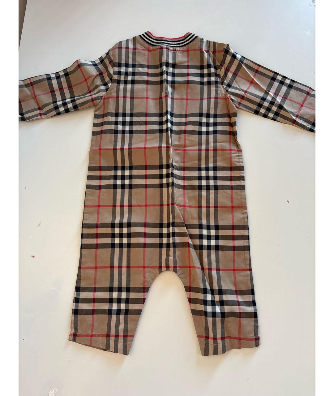 BURBERRY KIDS Коричневый хлопковый комбинезон, фото 2