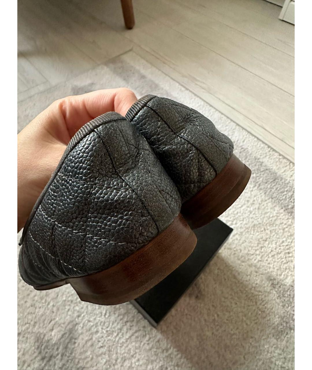 CHANEL Антрацитовые кожаные балетки, фото 4