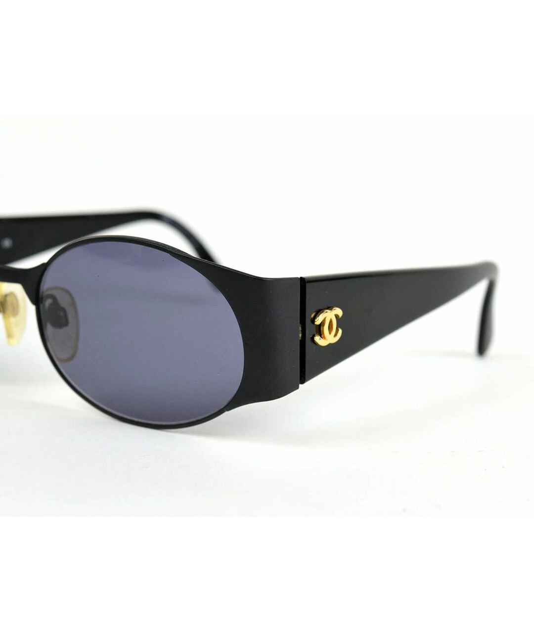 CHANEL VINTAGE Черные пластиковые солнцезащитные очки, фото 3