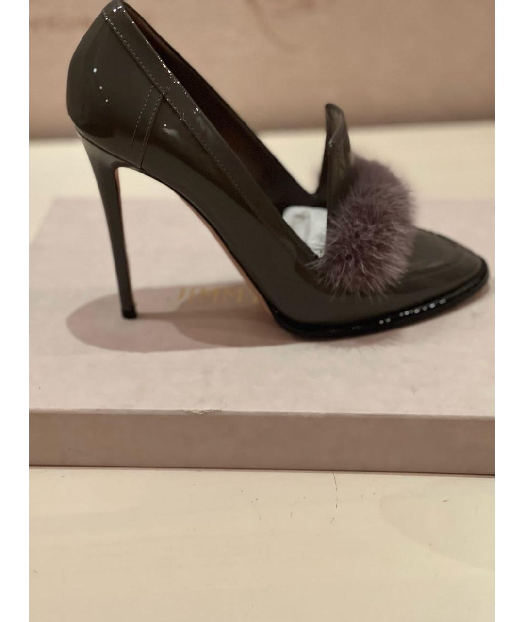 JIMMY CHOO Антрацитовые туфли из лакированной кожи, фото 5