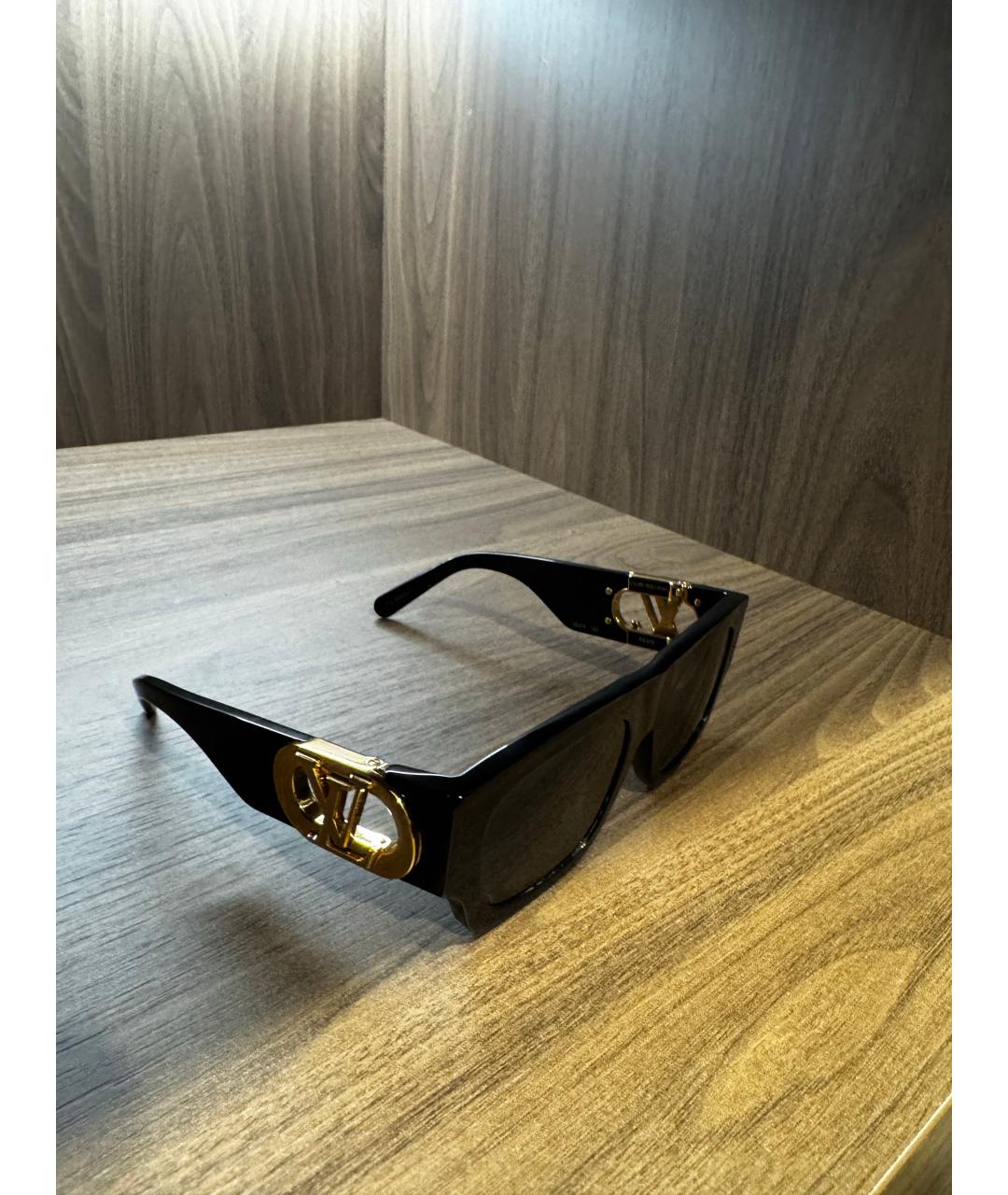 LOUIS VUITTON Черные пластиковые солнцезащитные очки, фото 5
