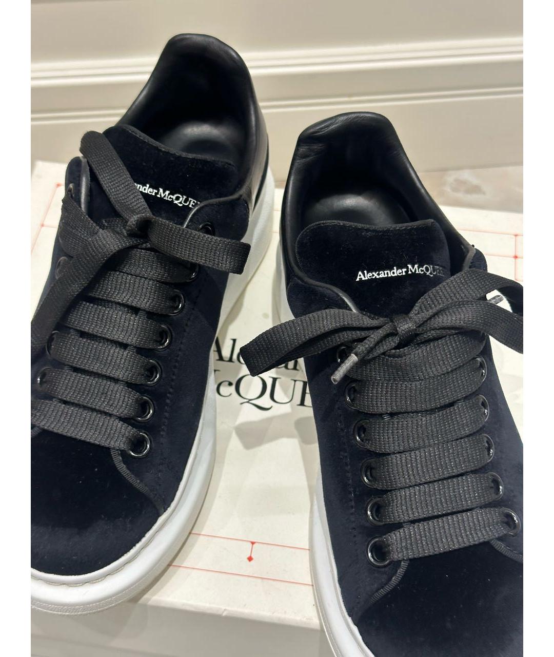 ALEXANDER MCQUEEN Черные замшевые кеды, фото 4