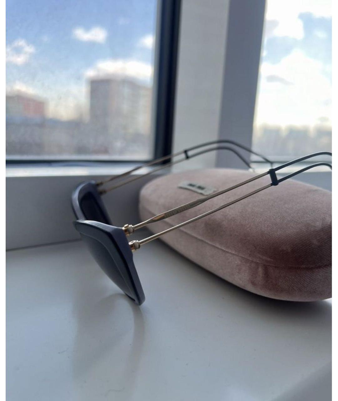 MIU MIU Темно-синие пластиковые солнцезащитные очки, фото 2