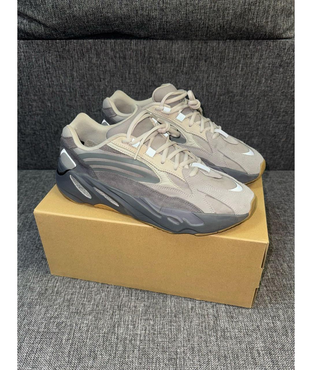 ADIDAS YEEZY Серые замшевые низкие кроссовки / кеды, фото 2