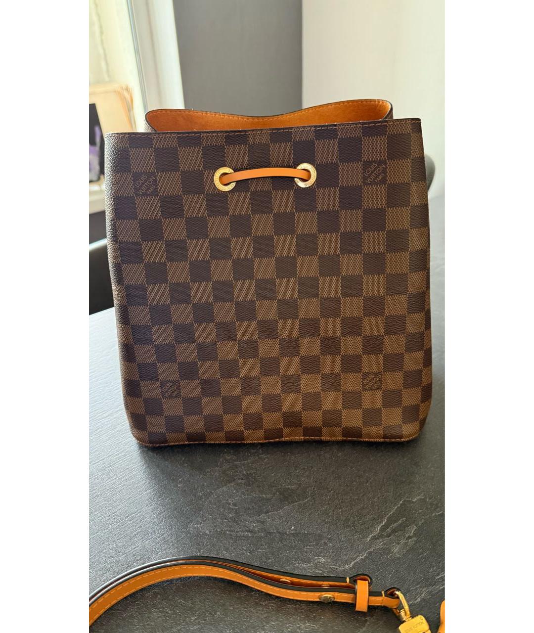 LOUIS VUITTON Коричневая кожаная сумка через плечо, фото 6