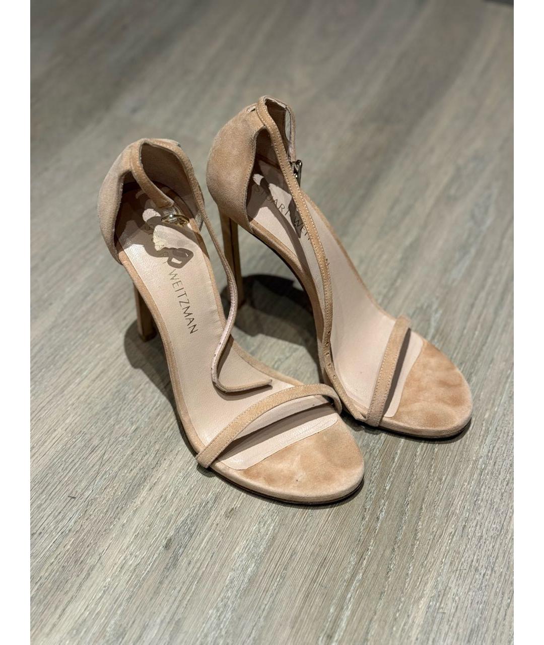 STUART WEITZMAN Бежевые замшевые босоножки, фото 2