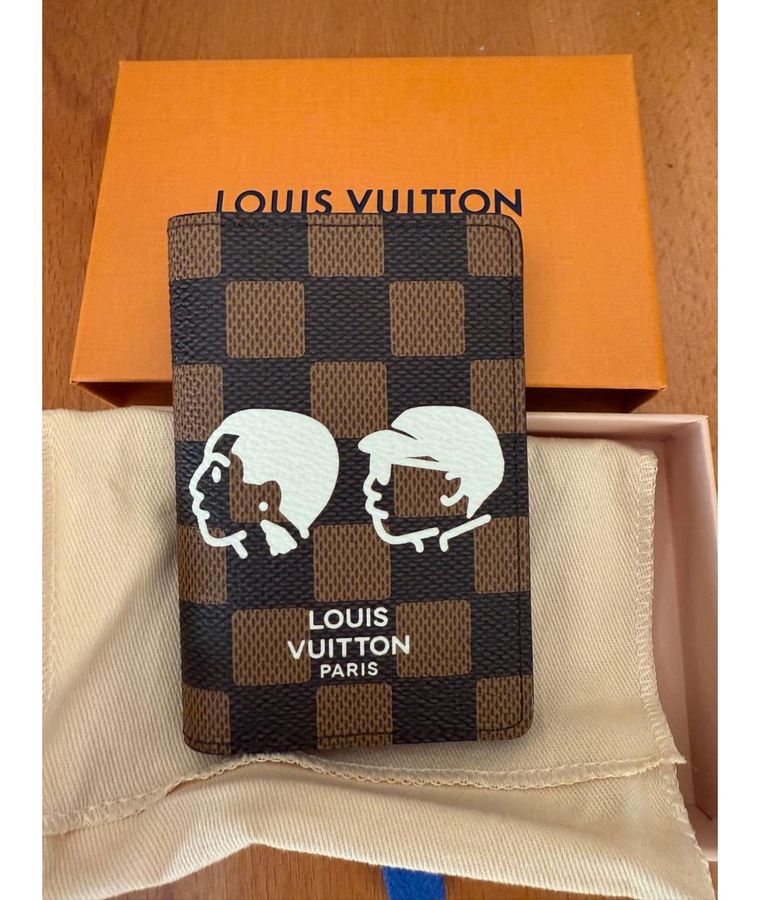 LOUIS VUITTON Коричневый кардхолдер, фото 6