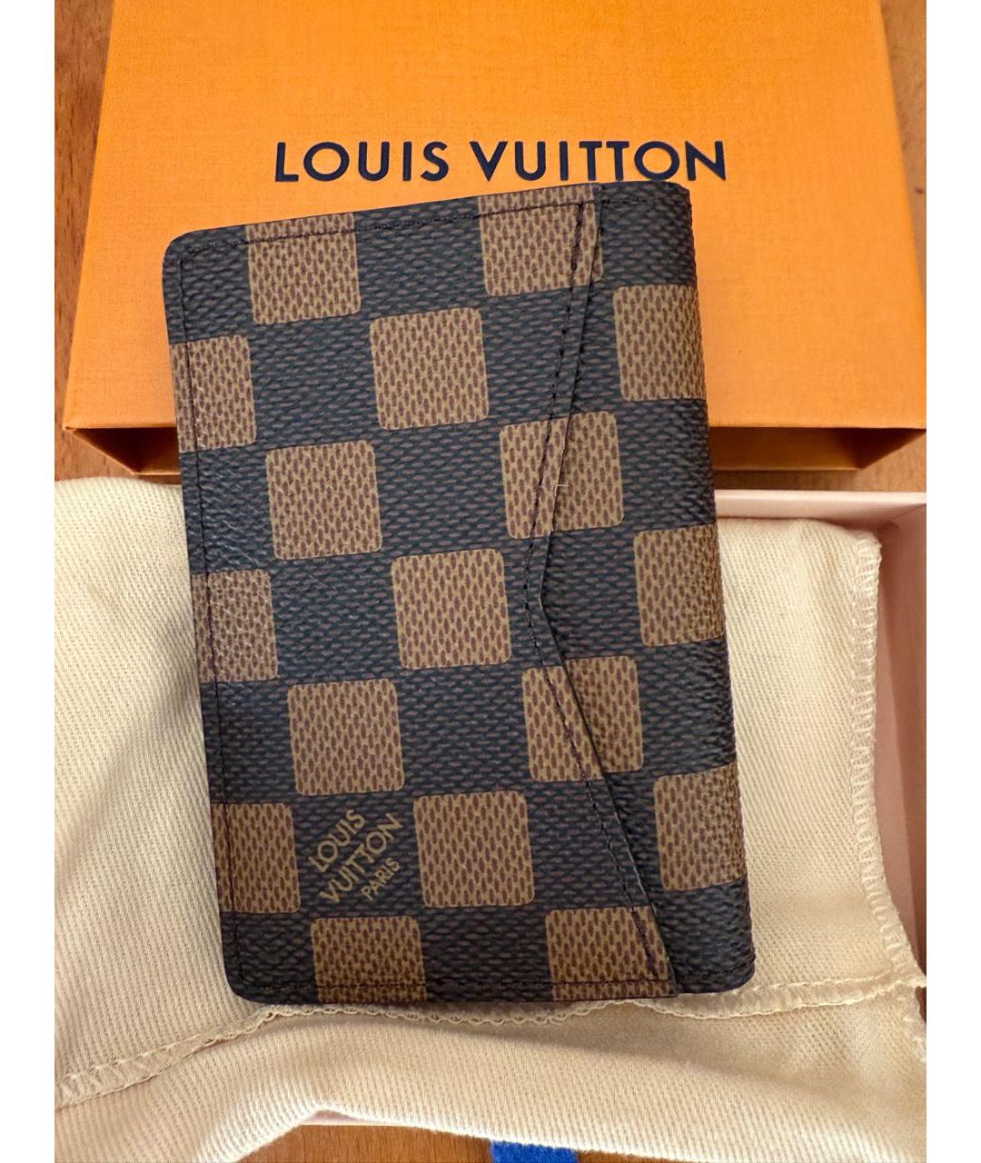 LOUIS VUITTON Коричневый кардхолдер, фото 2