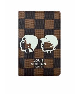 LOUIS VUITTON Кардхолдер