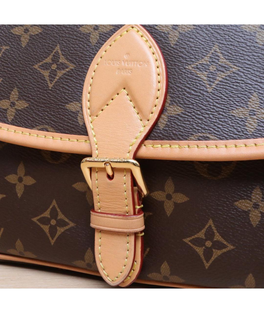 LOUIS VUITTON Коричневая кожаная сумка через плечо, фото 8