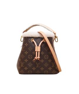 LOUIS VUITTON Сумка через плечо