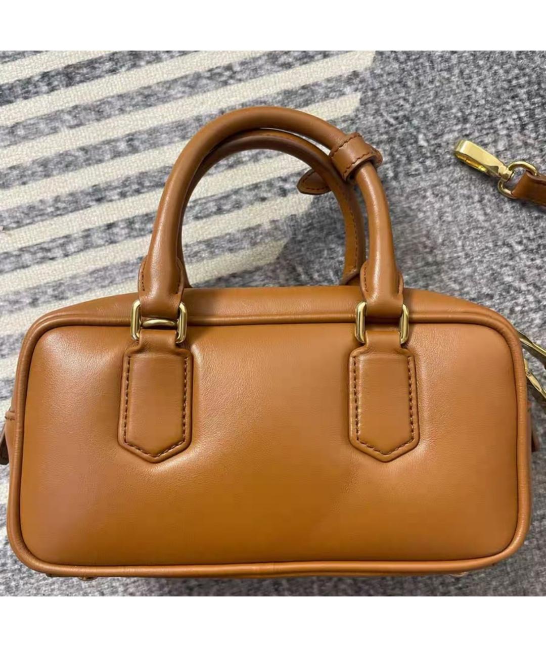 MIU MIU Коричневая кожаная сумка с короткими ручками, фото 3