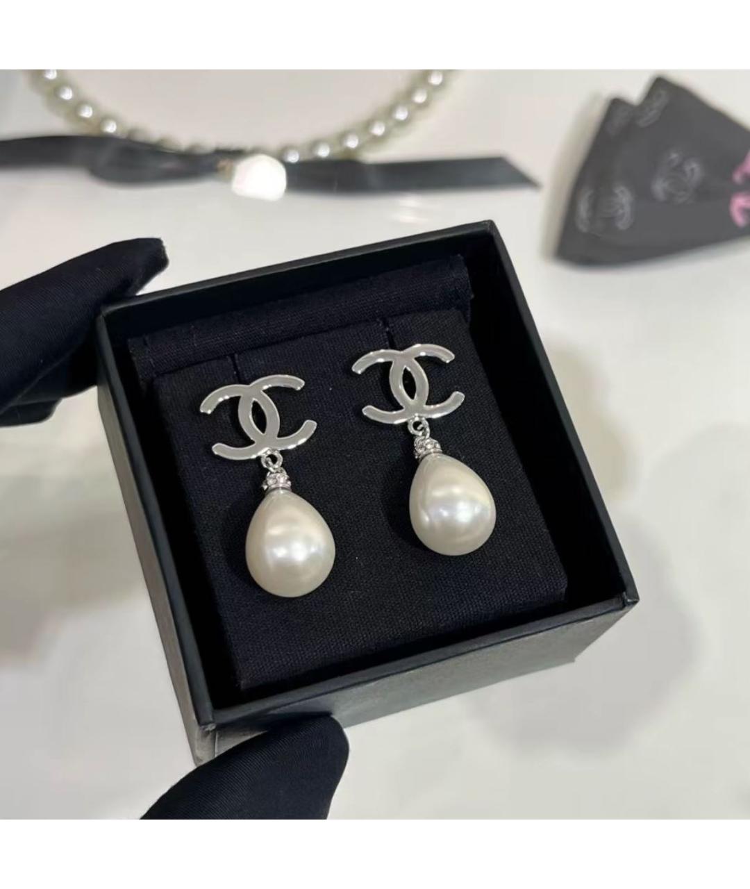 CHANEL Серебряные металлические серьги, фото 2