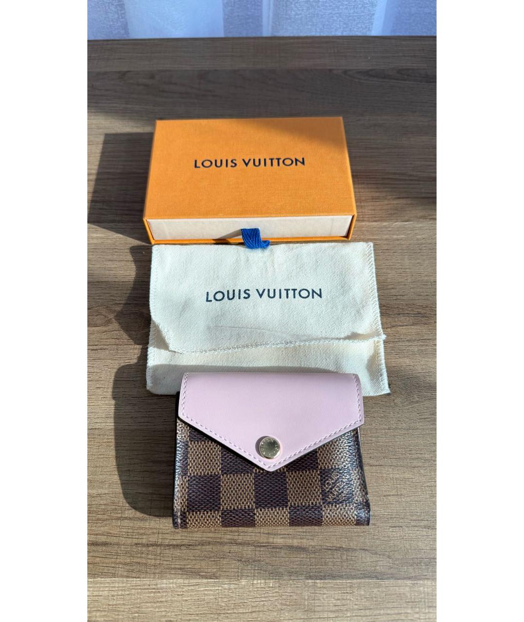 LOUIS VUITTON Розовый кожаный кошелек, фото 9