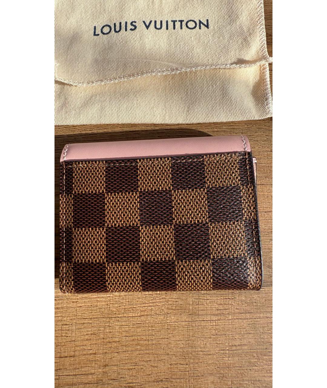 LOUIS VUITTON Розовый кожаный кошелек, фото 3
