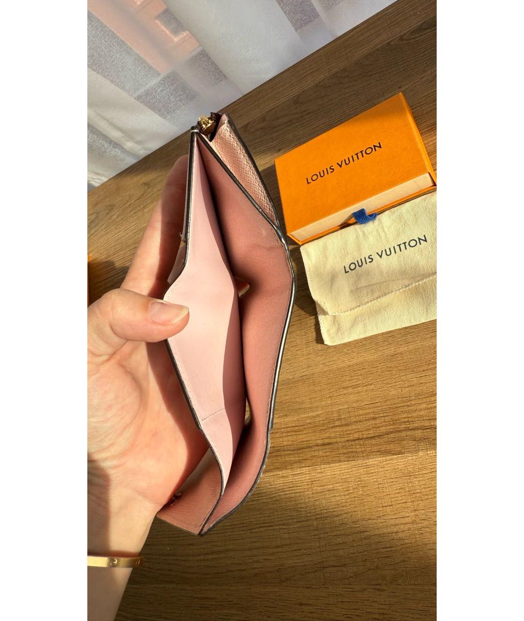 LOUIS VUITTON Розовый кожаный кошелек, фото 8