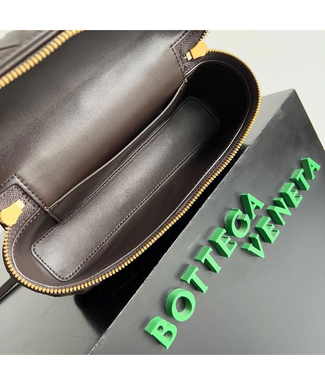 BOTTEGA VENETA Коричневая кожаная сумка с короткими ручками, фото 7
