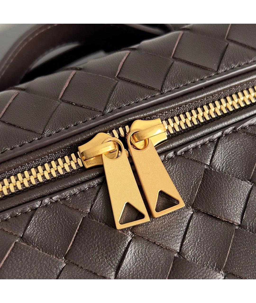 BOTTEGA VENETA Коричневая кожаная сумка с короткими ручками, фото 5