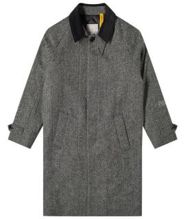 MONCLER Пальто