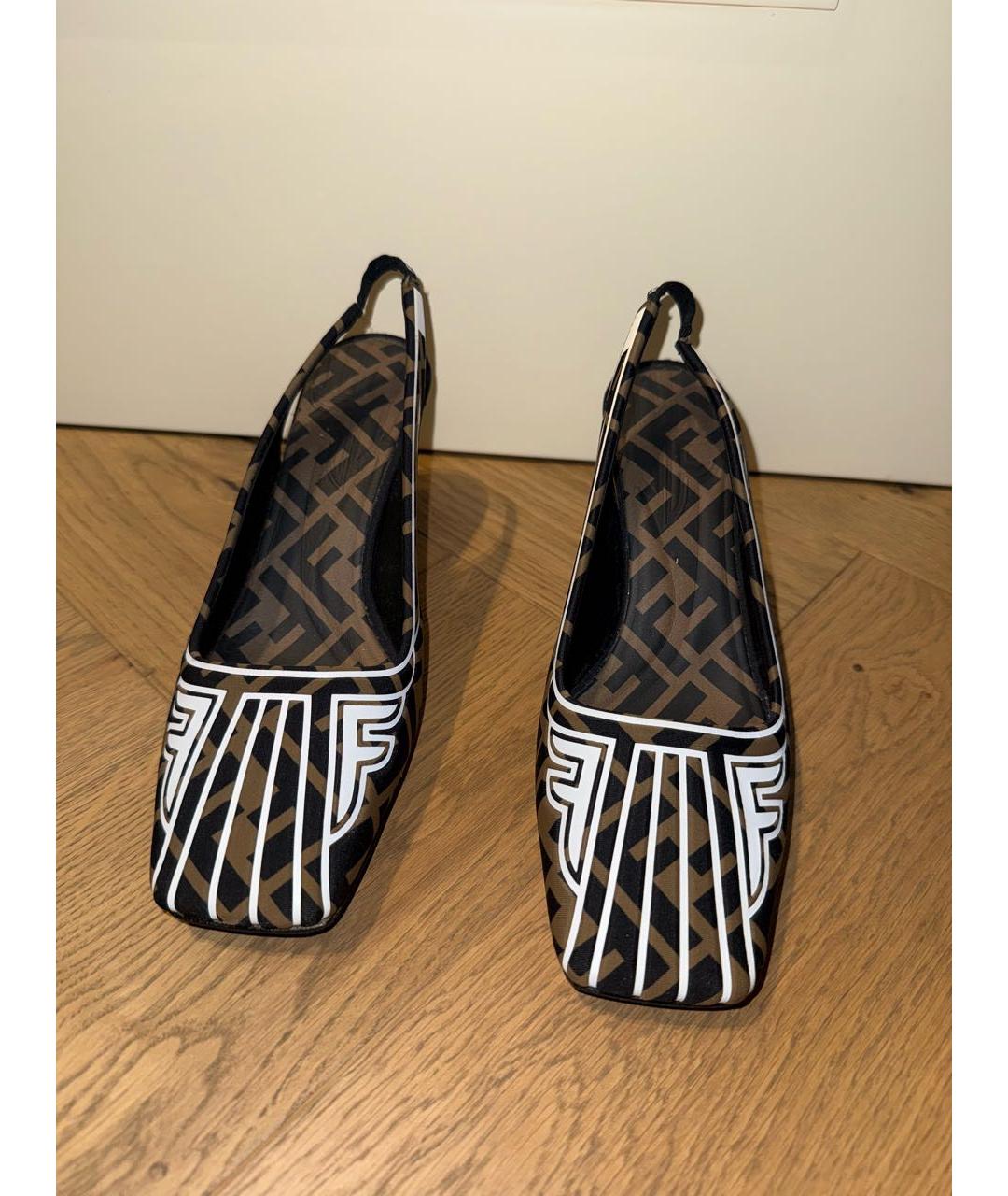 FENDI Хаки резиновые туфли, фото 2