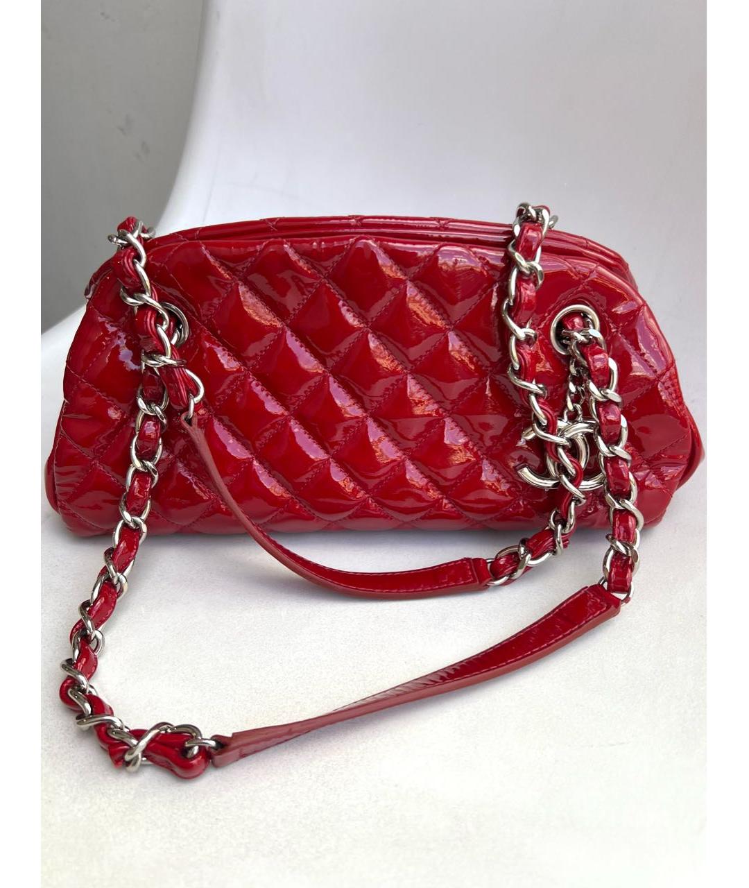 CHANEL Бордовая сумка через плечо из лакированной кожи, фото 2