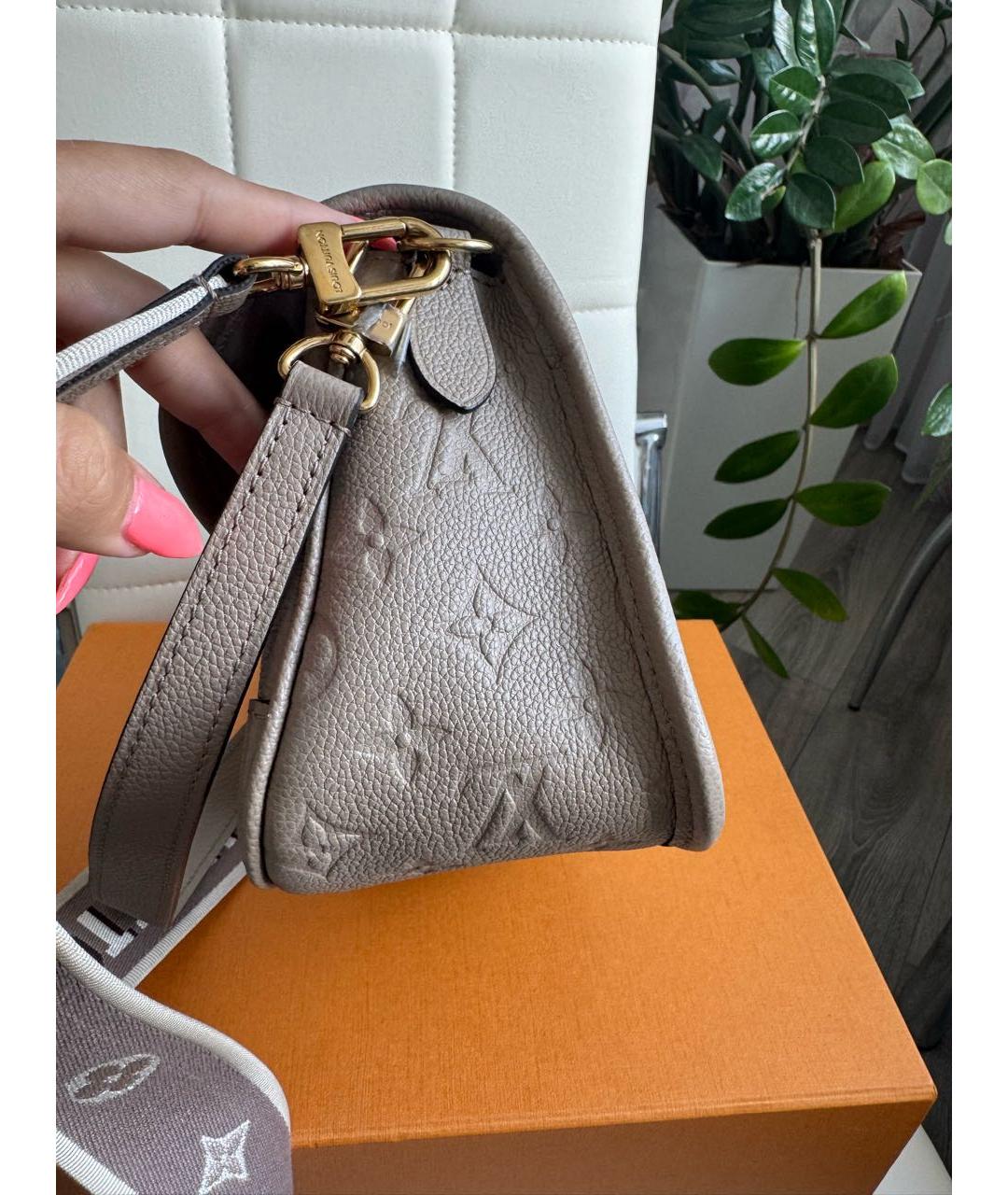 LOUIS VUITTON Серая кожаная сумка через плечо, фото 7