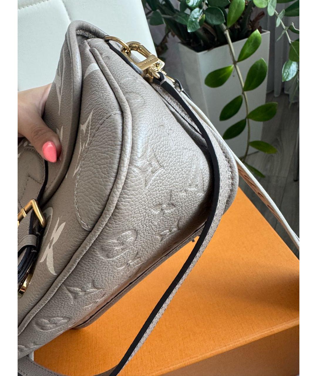 LOUIS VUITTON Серая кожаная сумка через плечо, фото 6