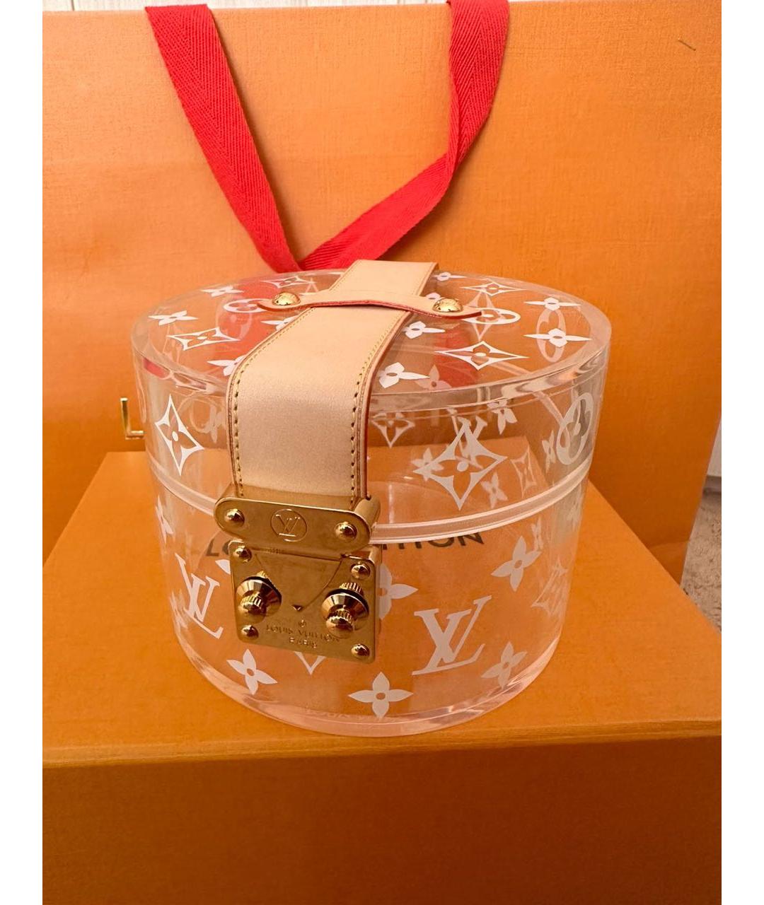 LOUIS VUITTON Белая косметичка, фото 3