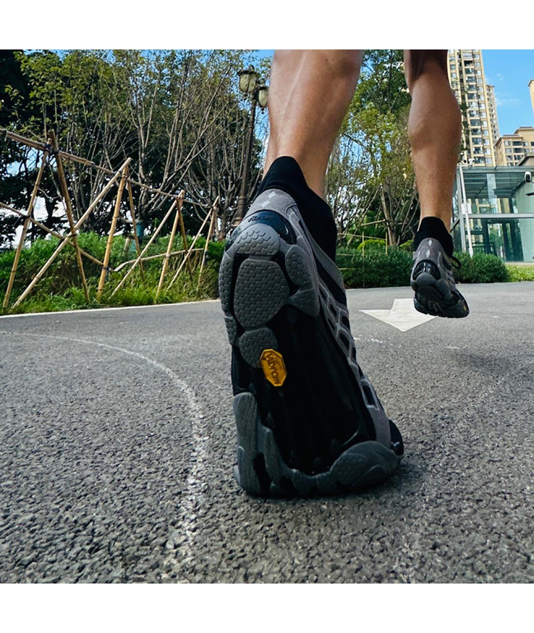 VIBRAM Черные низкие кроссовки / кеды, фото 5