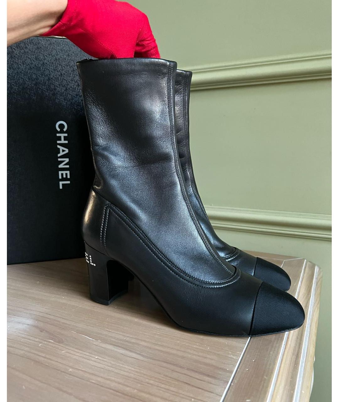 CHANEL Черные кожаные полусапоги, фото 9