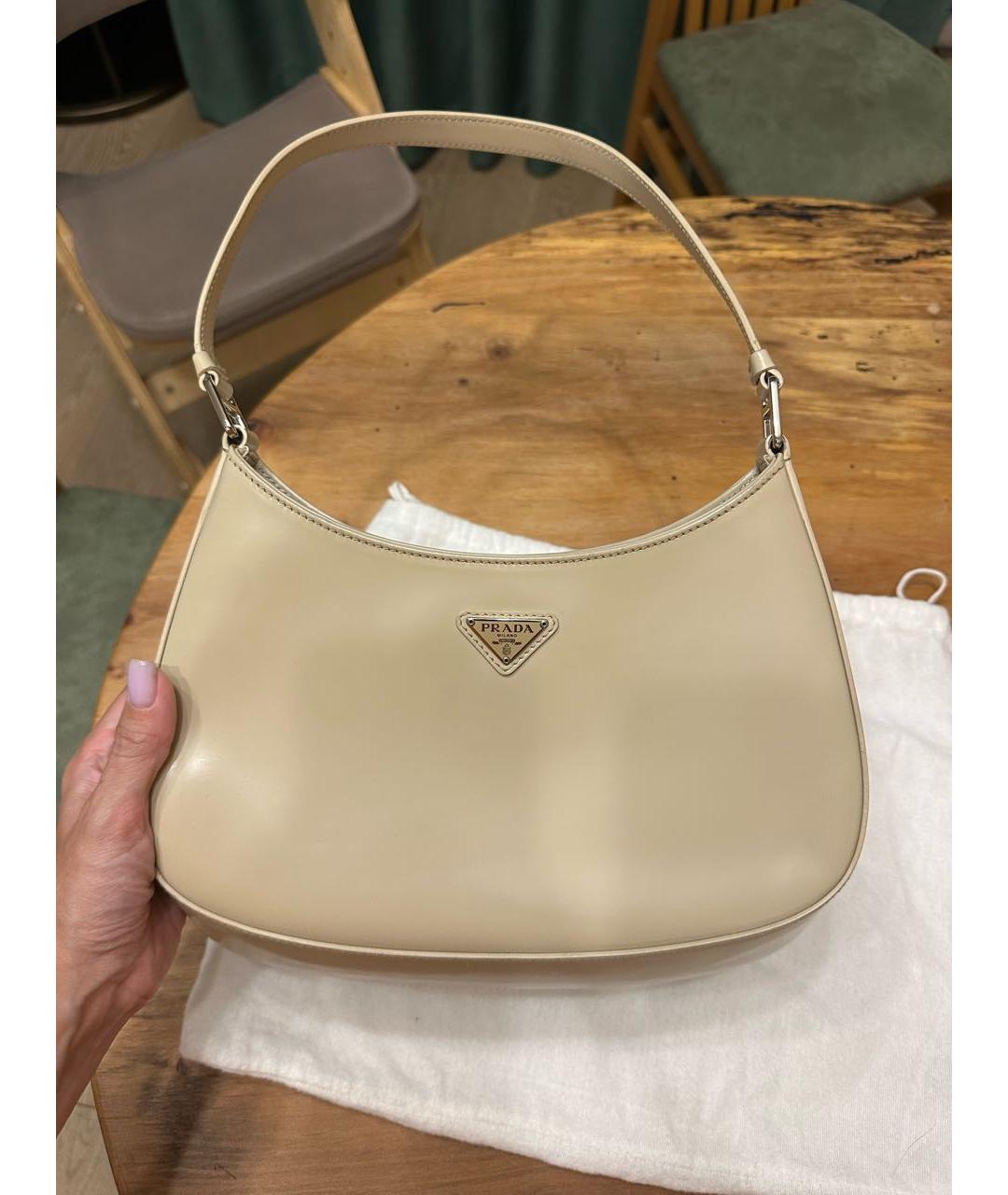 PRADA Бежевая кожаная сумка через плечо, фото 2