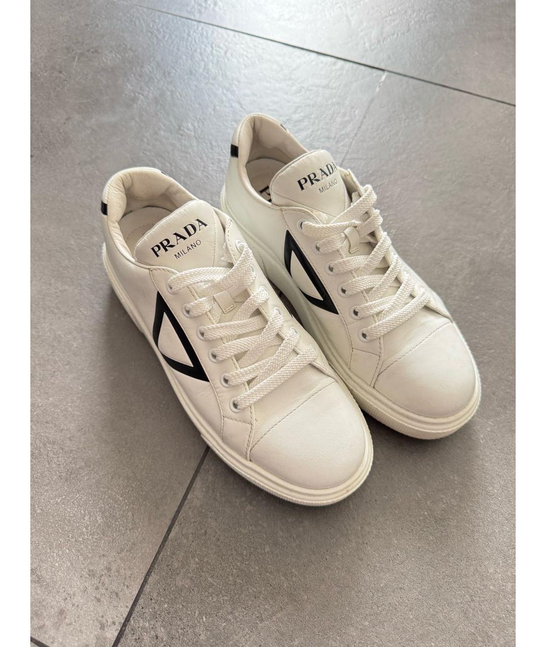 PRADA Белые кожаные кеды, фото 2