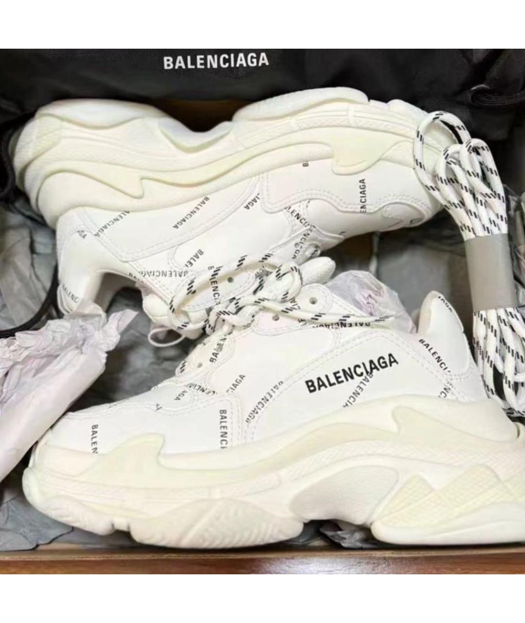 BALENCIAGA Белые кожаные кроссовки, фото 2