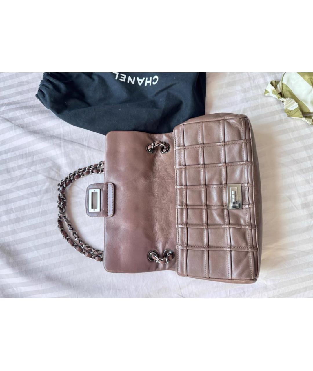 CHANEL Коричневая кожаная сумка через плечо, фото 4