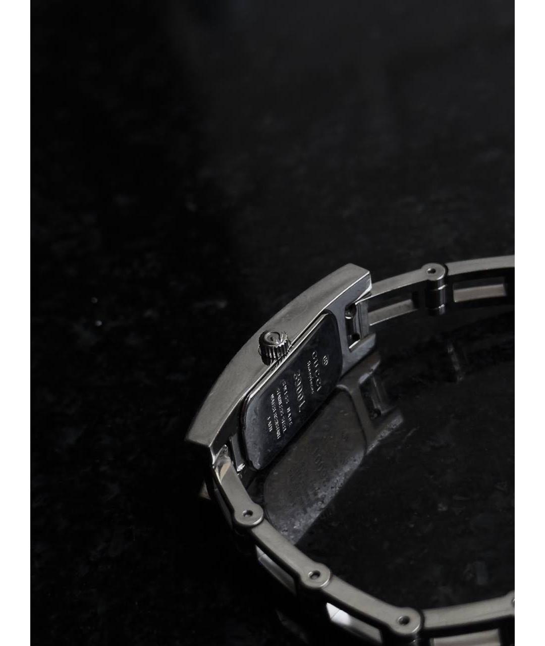 GUCCI Серебряные металлические часы, фото 4