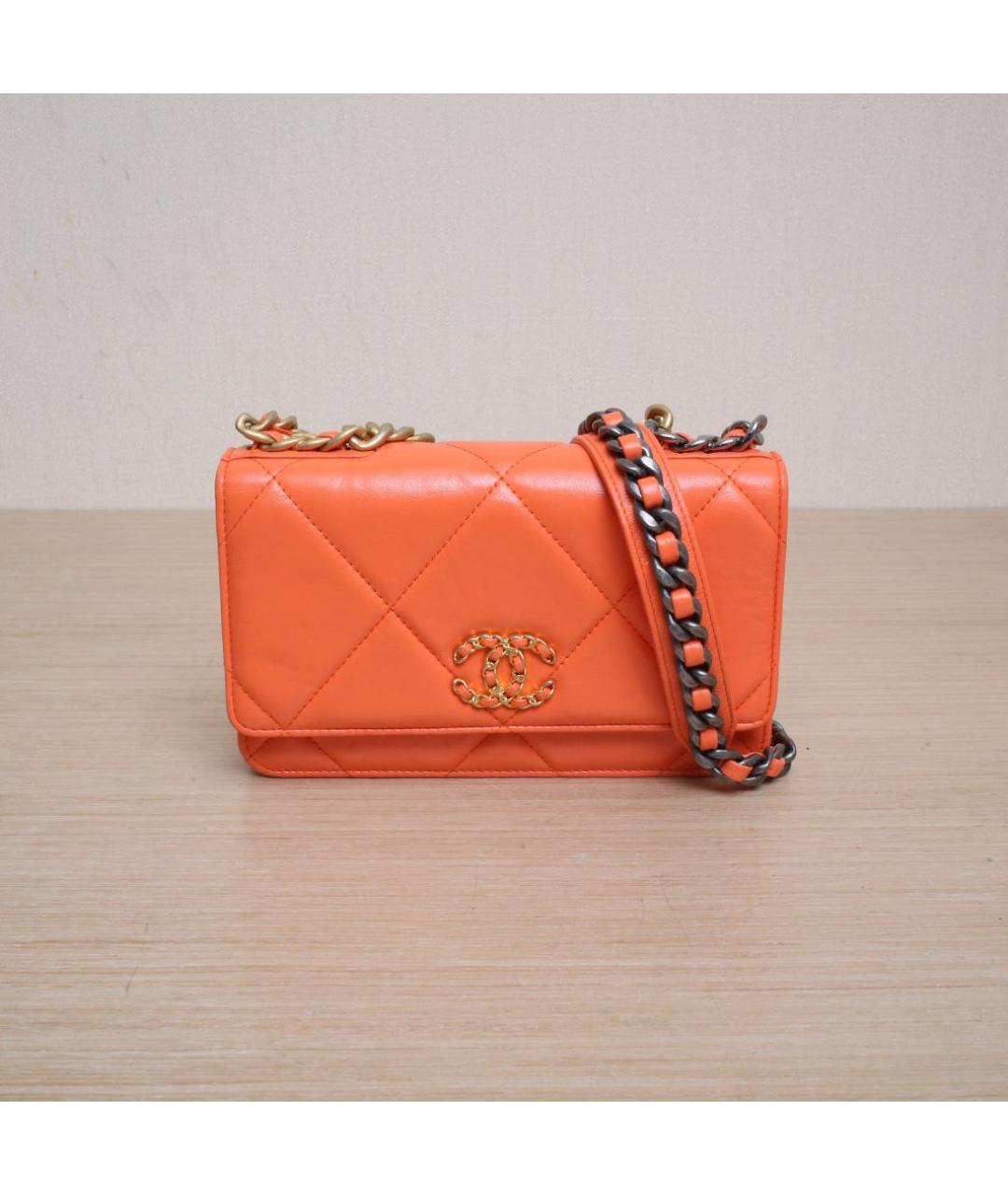 CHANEL Оранжевая кожаная сумка через плечо, фото 3