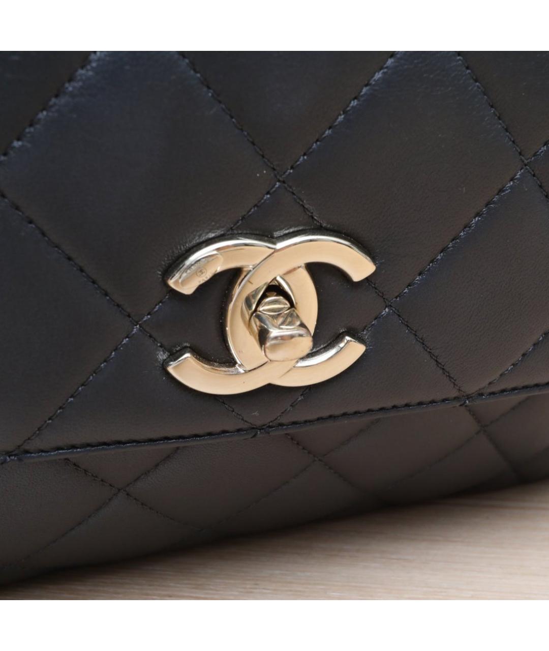 CHANEL Черная кожаная сумка через плечо, фото 8