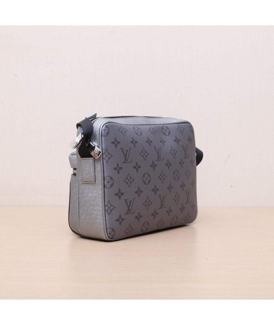 LOUIS VUITTON Серебряная сумка через плечо, фото 6