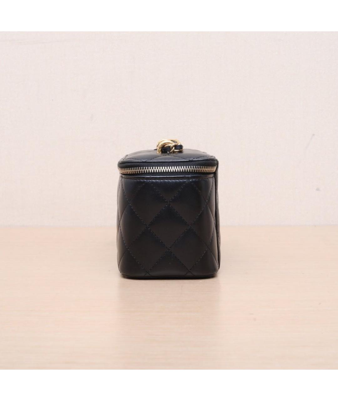 CHANEL Черная кожаная косметичка, фото 5