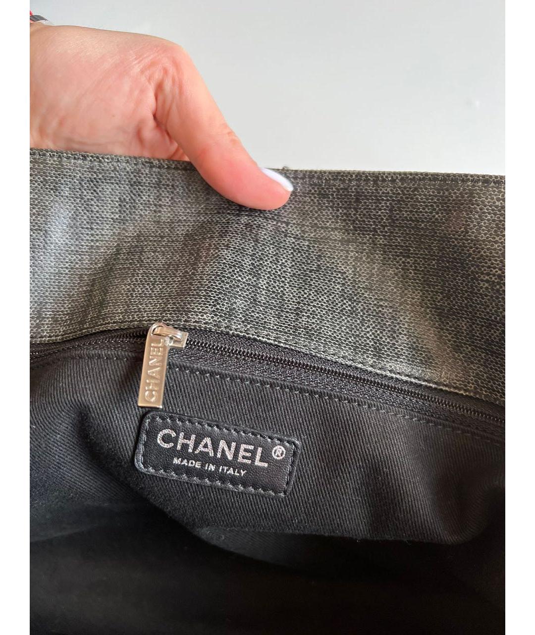 CHANEL Антрацитовая сумка тоут из лакированной кожи, фото 4