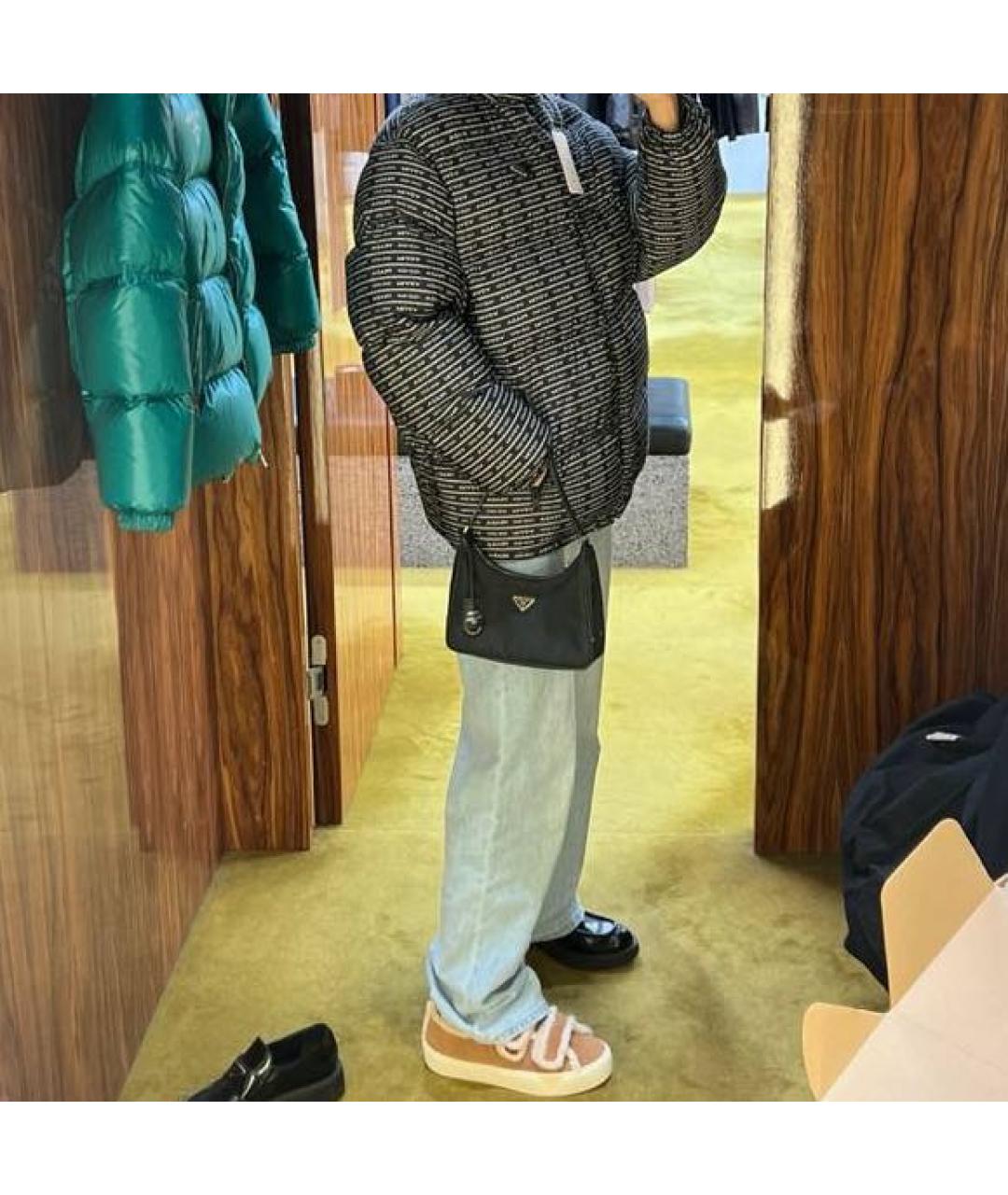 PRADA Черный полиэстеровый пуховик, фото 3